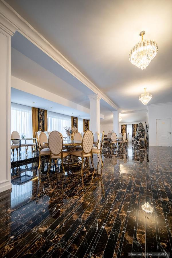 Tesa Boutique Hotel Târgu Neamţ Exterior foto