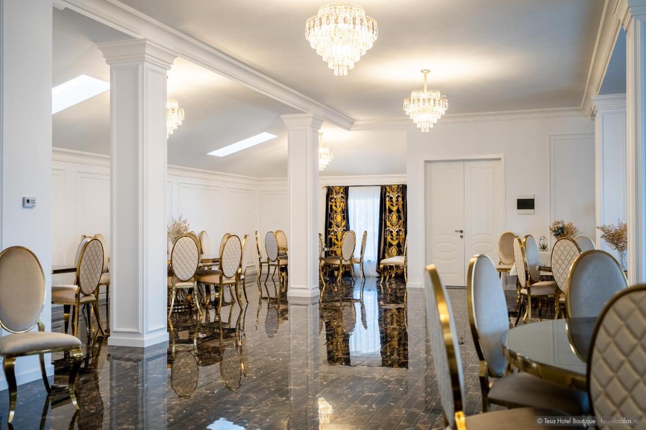 Tesa Boutique Hotel Târgu Neamţ Exterior foto
